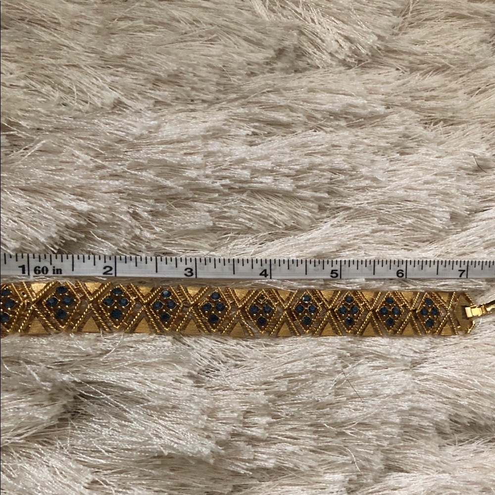 Antique style, Gold and sapphire bracelet